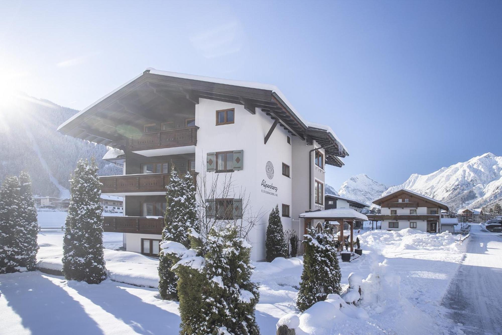 Alpenherz Ferienwohnungen แพร์ทีเซา ภายนอก รูปภาพ