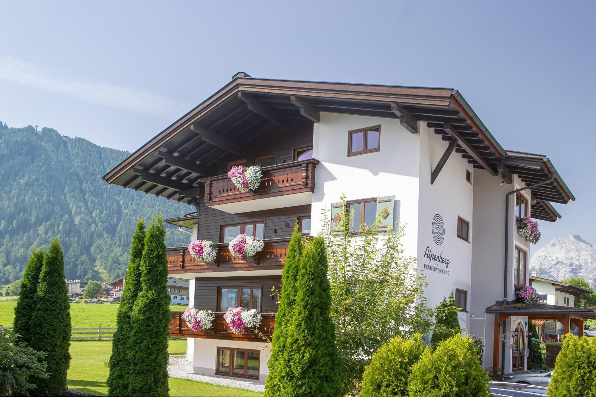 Alpenherz Ferienwohnungen แพร์ทีเซา ภายนอก รูปภาพ