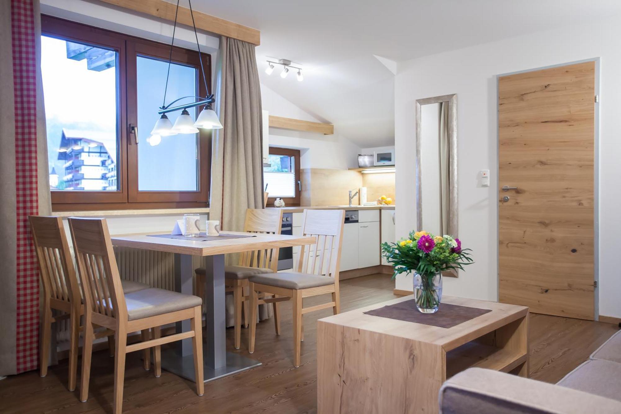 Alpenherz Ferienwohnungen แพร์ทีเซา ห้อง รูปภาพ